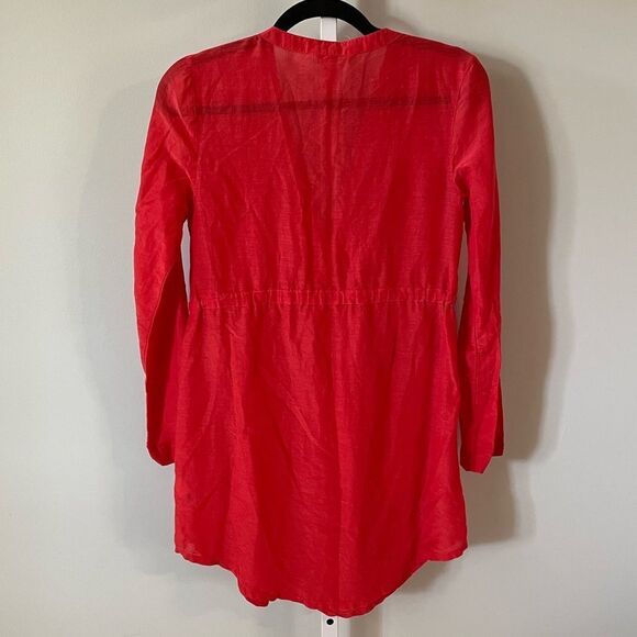 Athleta Red V-Neck Long Sleeve Button Down - Picture 5 of 5